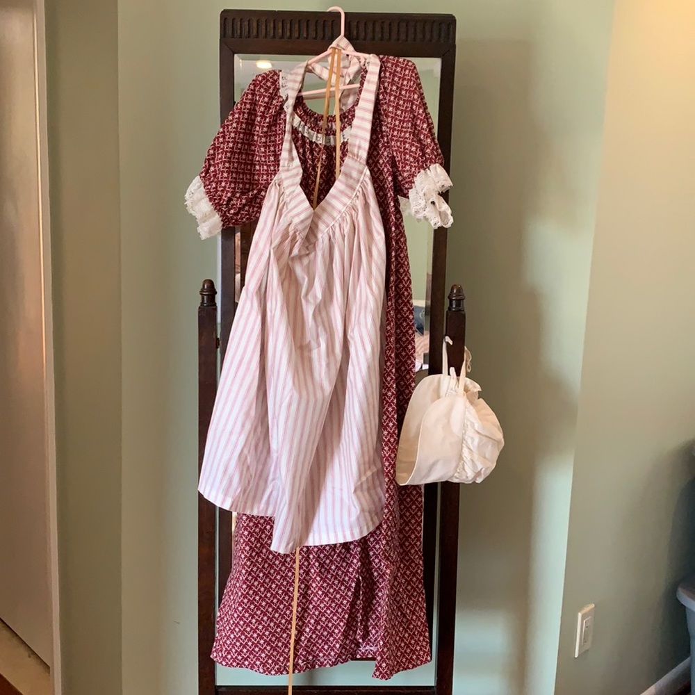 Colonial dress, apron, and bonnet